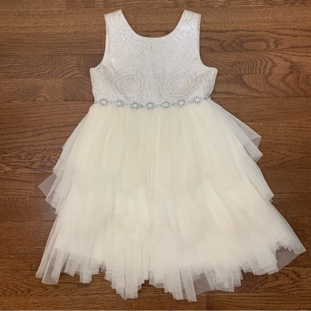 NFS. American Princess special occasion formal ivory, white, and silver size 6